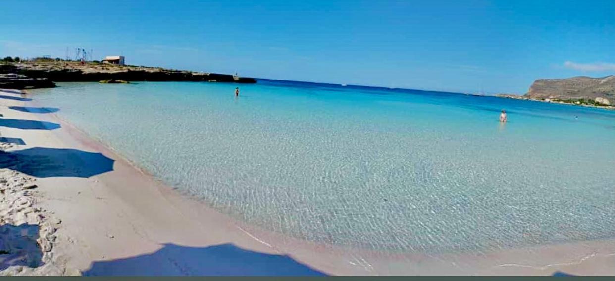 Bed and Breakfast Stabilimento Lido Burrone Favignana Exterior foto